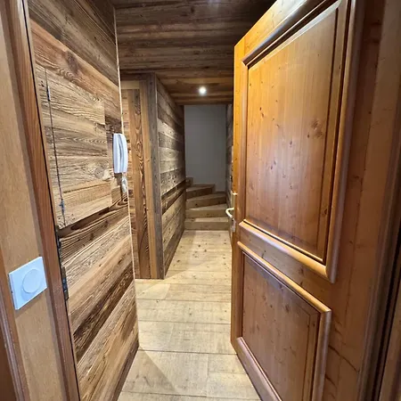 Duplex Aux Pieds Des Pistes A Rochebrune Megève